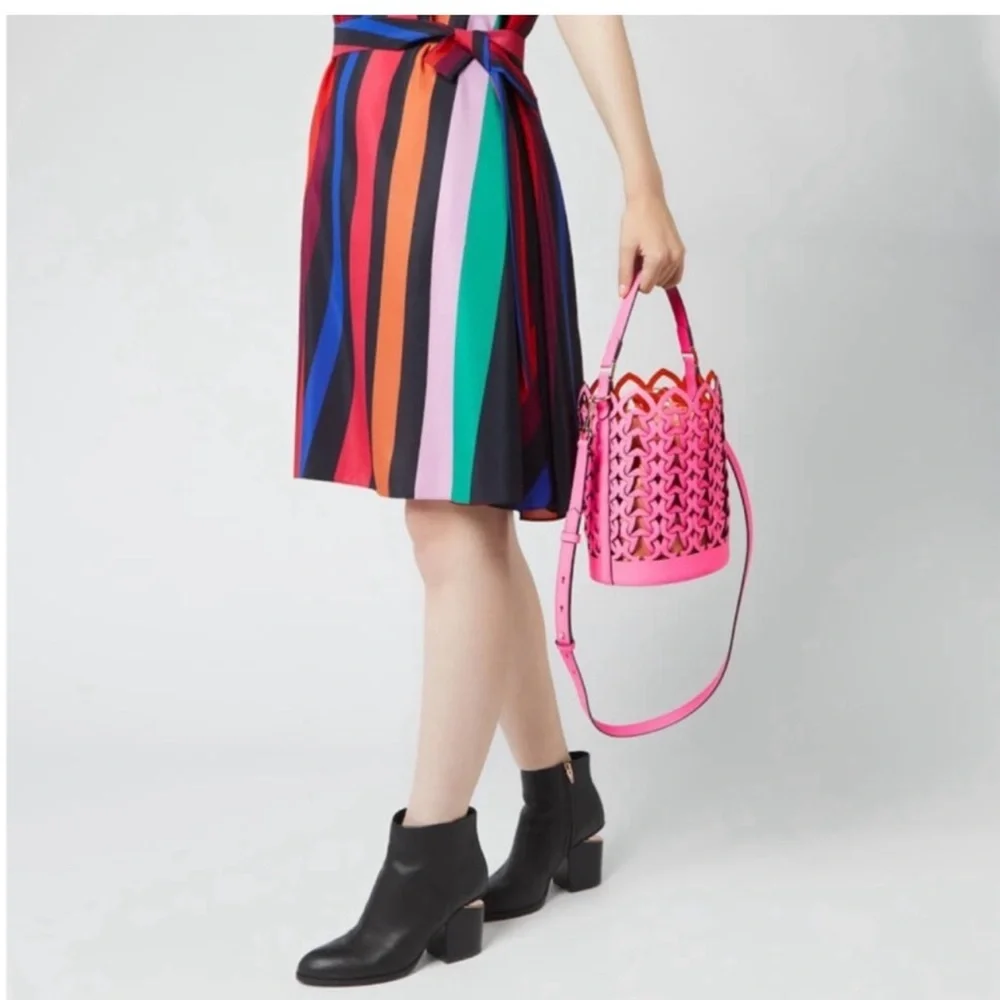 NWT Kate Spade Dorie small bucket bag in Hibiscus Tea - Picture 4 of 14